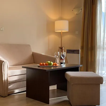 Banderitsa With Kitchen Hotel apartamentowy 3*