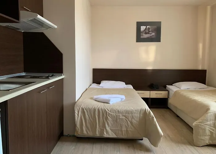 Banderitsa With Kitchen מלון דירות