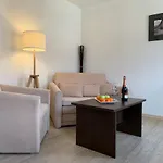 Banderitsa With Kitchen 반스코