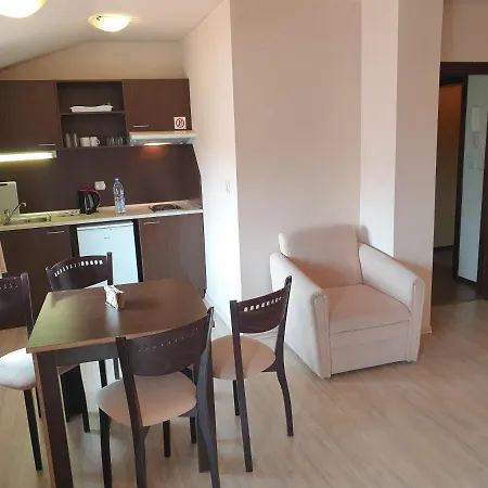Banderitsa With Kitchen Апартхотел