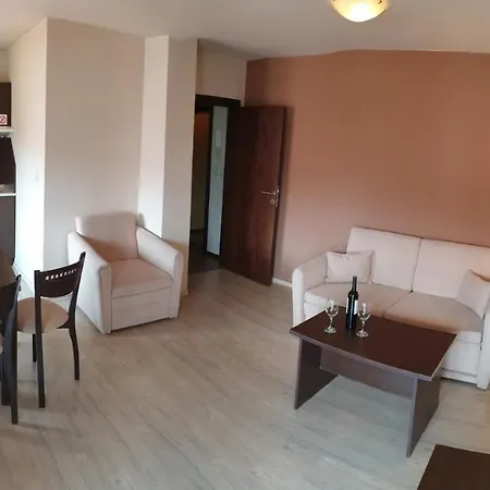 Banderitsa With Kitchen
